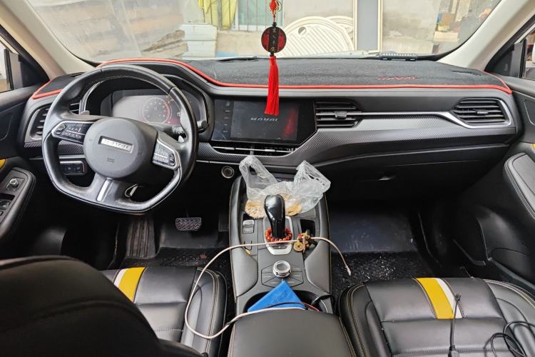 Used Haval F7x 2019 2.0T Two-Wheel Drive Intelligent Technology Edition Center Console