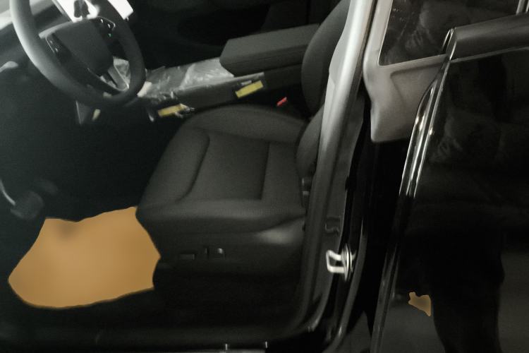 Used Tesla Model Y 2026 Rear-Drive Model
