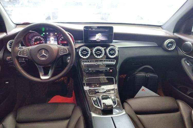 Used Mercedes-Benz GLC 2017 GLC 260 4MATIC Luxury Model