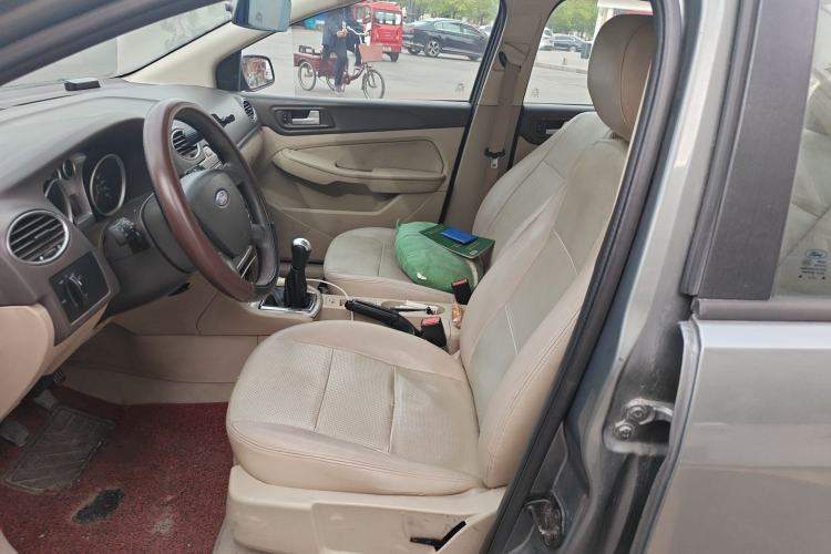 Used Ford Focus 2011 Sedan 1.8L Manual Classic Model Left Front Seat