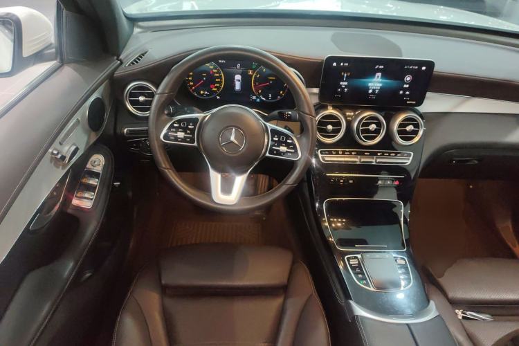 Used Mercedes-Benz GLC 2020 Facelifted GLC 260 L 4MATIC Dynamic Edition
