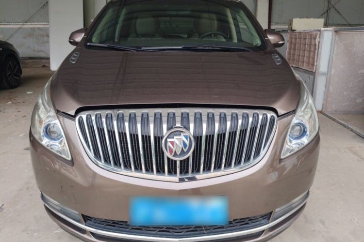 Used Buick GL8 2011 2.4L LT Luxury Business Executive Edition Front