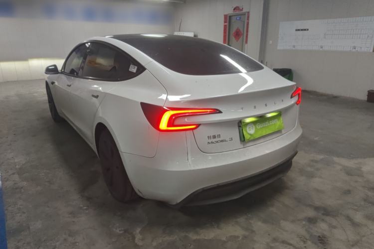 Used Tesla Model 3 2025 Rear-Wheel-Drive Version
