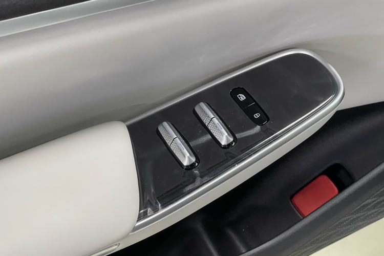 Used CHANGAN NEVO A07 2025 Blue Whale Range-Extending Model 140 Elite Version Interior 12