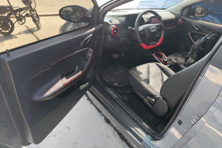 Used Chery QQ Little Ant 2022 Restyled Version Sweet Pink Edition Half-Sugar Version 28.8 kWh 30 kW 301 km Driver Seat