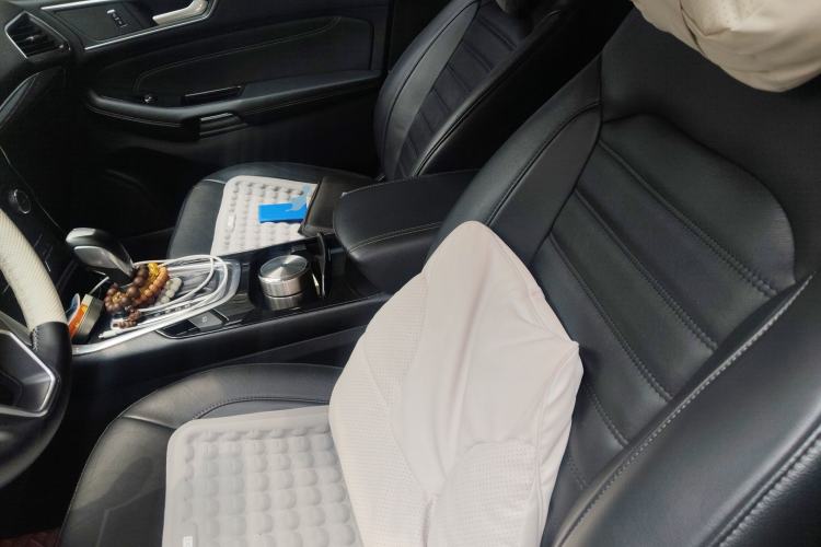 Used Ford Edge 2016 EcoBoost 245 Two-Wheel-Drive Titanium 7-Seater Left Front Seat