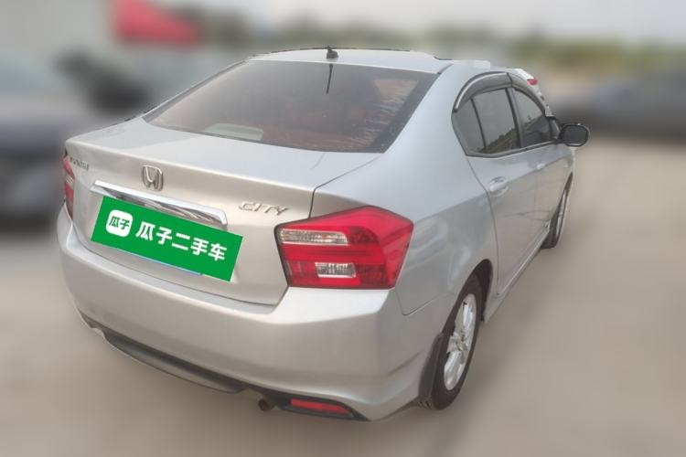 Used Honda City Classic 2012 1.5L manual Comfort version
