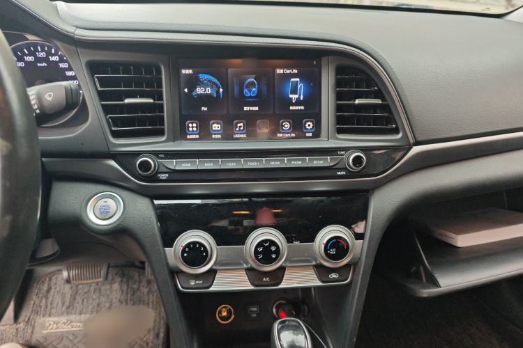 Used Hyundai Elantra (6th Generation / Lingdong) 2019 1.5L CVT ZhiXuan – Elite Version Audio And AC Panel