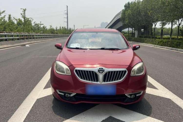Used Brilliance H330 2013 1.5L Manual Luxury Model
