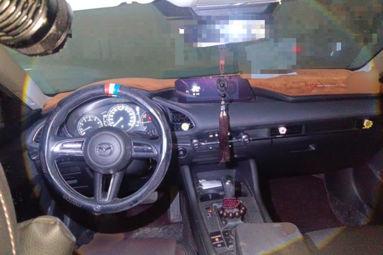 Used Mazda 3 Axela 2020 2.0L Automatic Zhiya Edition Center Console