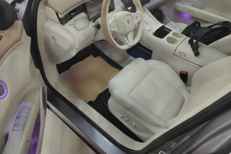 Used VOYAH FREE 2025 Model FREE+ Four-Wheel-Drive Qiankun Edition Driver Seat