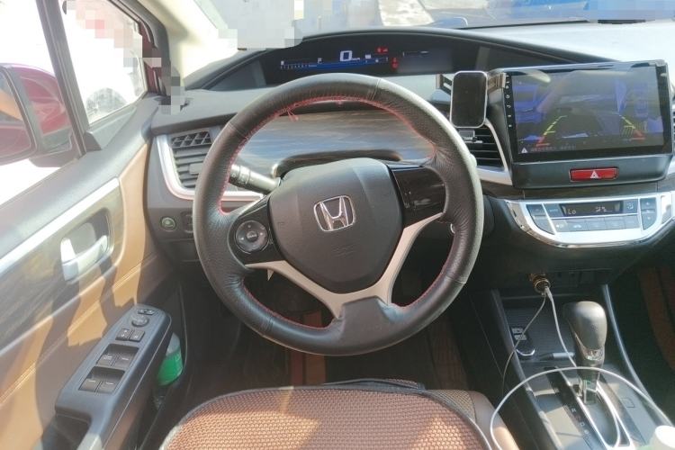 Used Honda Jade 2017 1.8L automatic Comfort version 6 seats