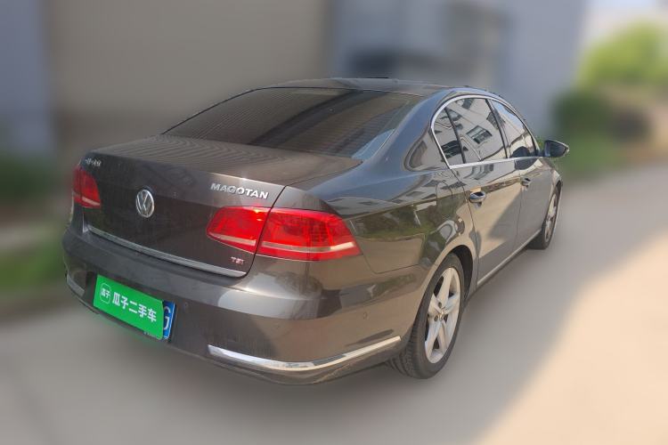 Used Volkswagen Magotan 2015 2.0 TSI Prestige Model
