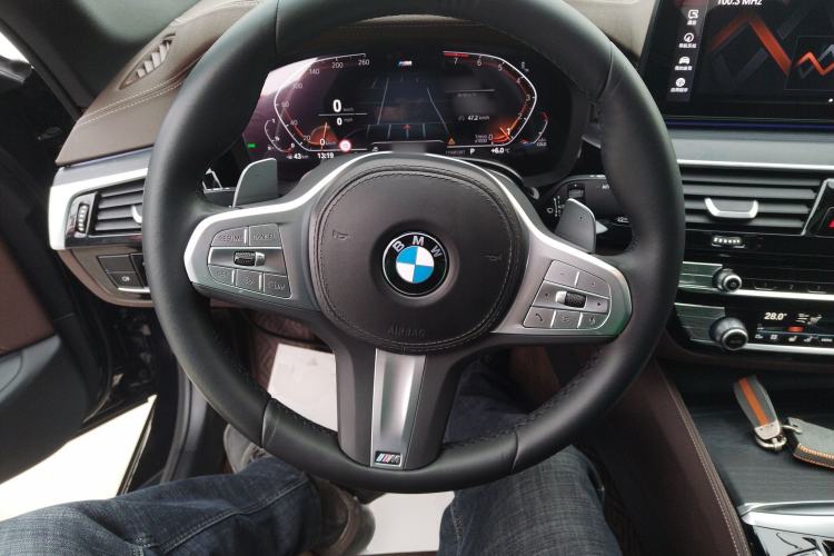 Used BMW 5 Series 2023 530Li Luxury Edition M Sport Package