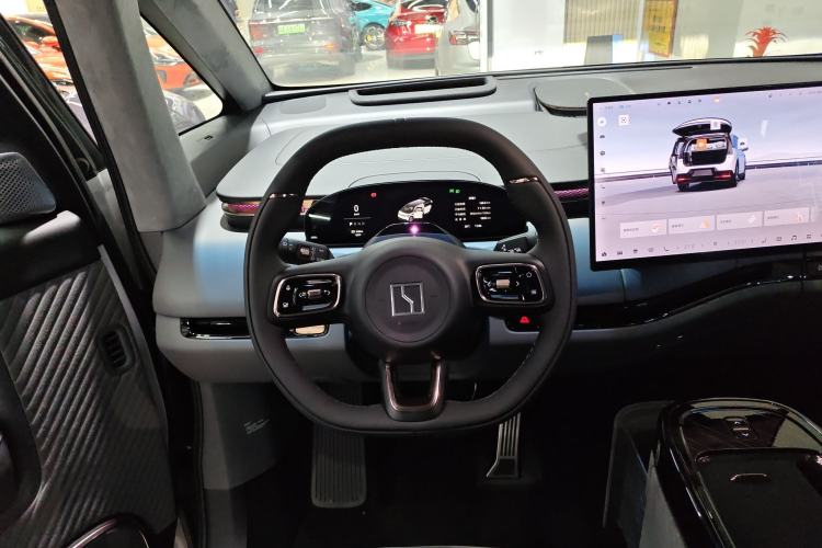 Used Zeekr MIX 2025 Intelligent Driving Version
