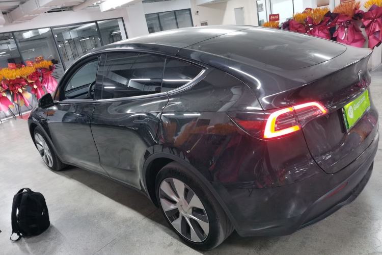 Used Tesla Model Y 2021 Standard Range Rear-Wheel Drive Version
