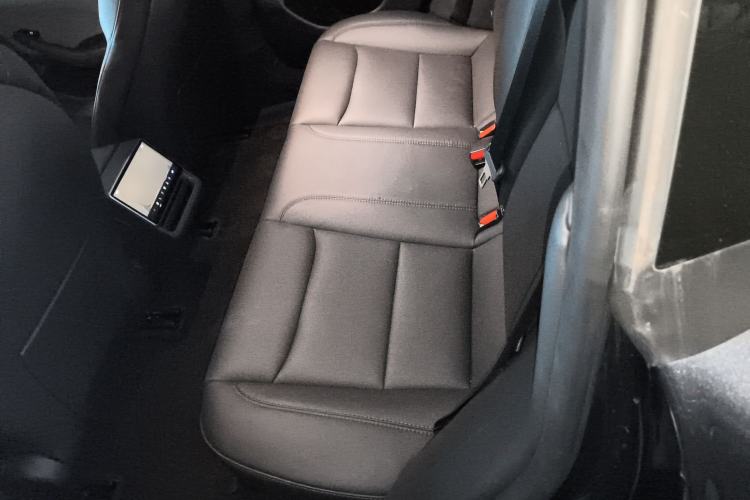 Used Tesla Model 3 2025 Rear-Wheel-Drive Version
