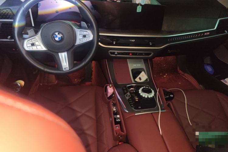 Used BMW X5 2023 xDrive 30Li Luxury M Sport Package
