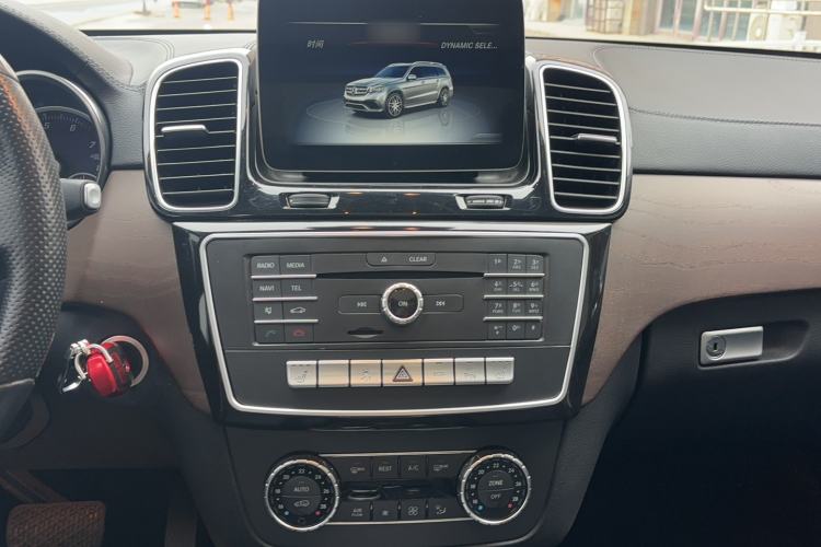 Used BAIC Off-Road BJ90 2021 4.0T Prestige Edition Interior 8