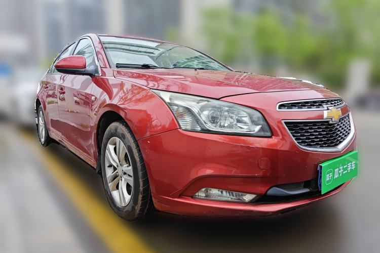 Used Chevrolet Cruze 2015 1.5L Classic SE MT Front Right 45 Deg