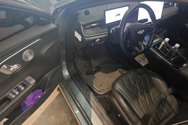 Used Chery Fengyun A8L 2025 1.5 TGDI 145 km Luxury Version