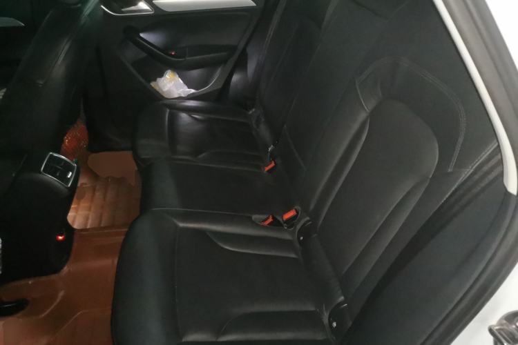 Used Audi Q3 2015 30 TFSI Comfort Model Left Rear Seat