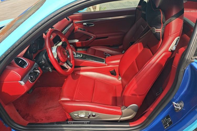 Used Porsche 718 2016 Cayman 2.0T
