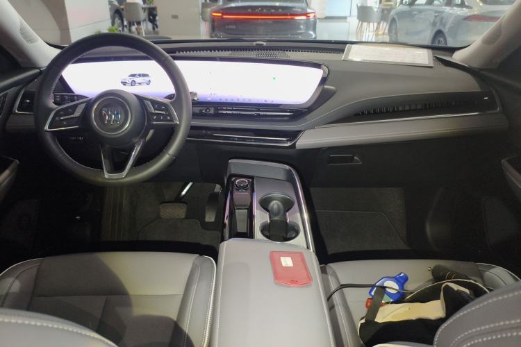 Used Buick E5 2025 Model 620KM Prestige Edition Center Console