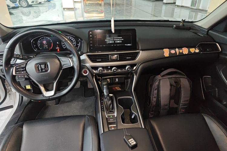 Used Honda Accord 2022 260TURBO Luxury Edition Center Console
