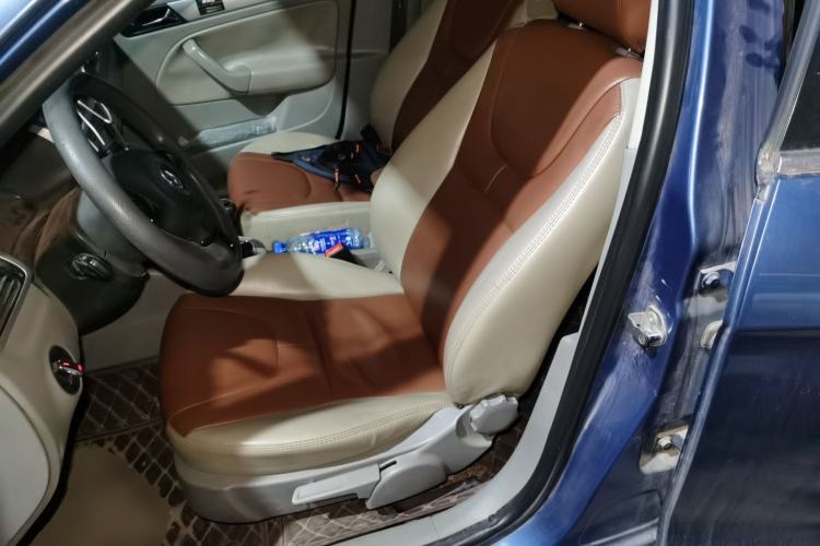 Used Volkswagen Bora 2011 1.6L Manual Fashion Edition Left Front Seat