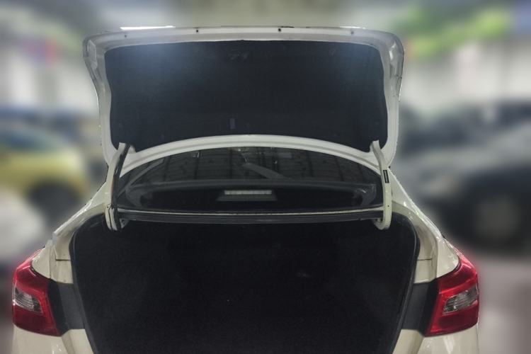 Used Nissan Sylphy 2021 Classic 1.6XE CVT Comfort Edition Trunk