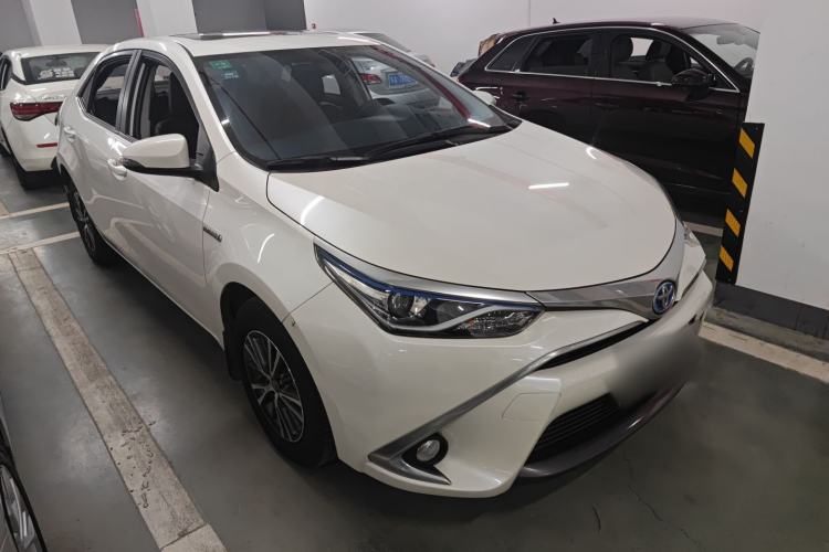 Used Toyota Levin 2016 Dual-Engine 1.8H GS E-CVT Elite Model with Sunroof Front Right 45 Deg
