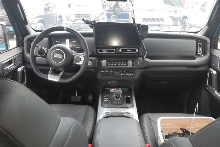 Used 212 T01 2025 2.0T Changfeng
