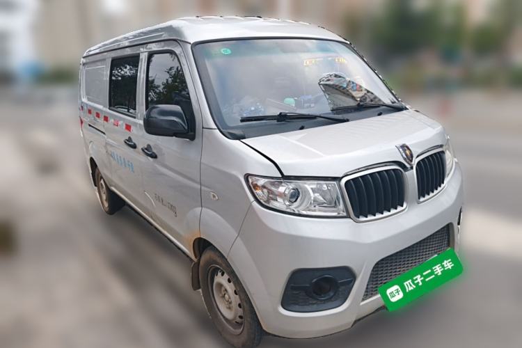 Used Jinbei Hiace X30 2023 1.5L Super-Comfortable Passenger Van 5/6/7-Seater Non-Air-Conditioned Version Model SWC15M Front Right 45 Deg