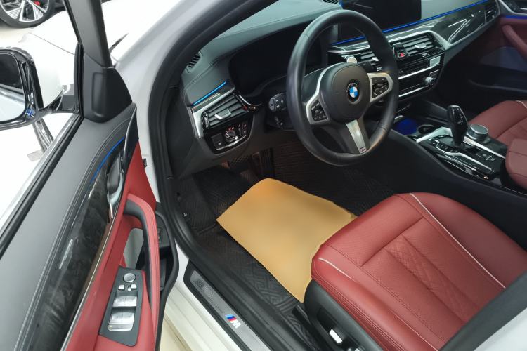 Used BMW 5 Series 2021 Facelifted 525Li M Sport Package
