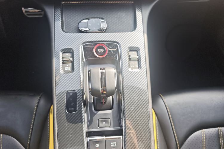 Used GAC Trumpchi EMPOW 2023 270T DCT J15 Version Gear Lever