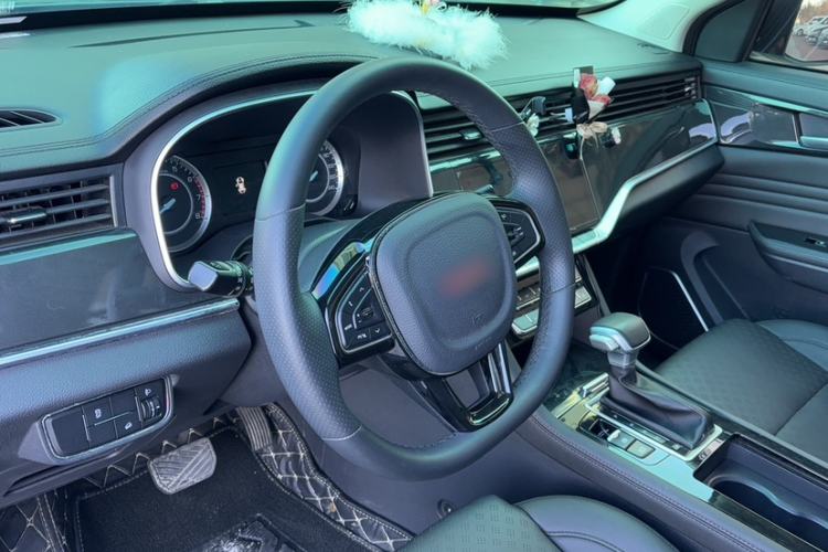 Used Sinotruk VGV U70 2020 1.5T Automatic Smart Enjoyment Elite Version 7 Seats
