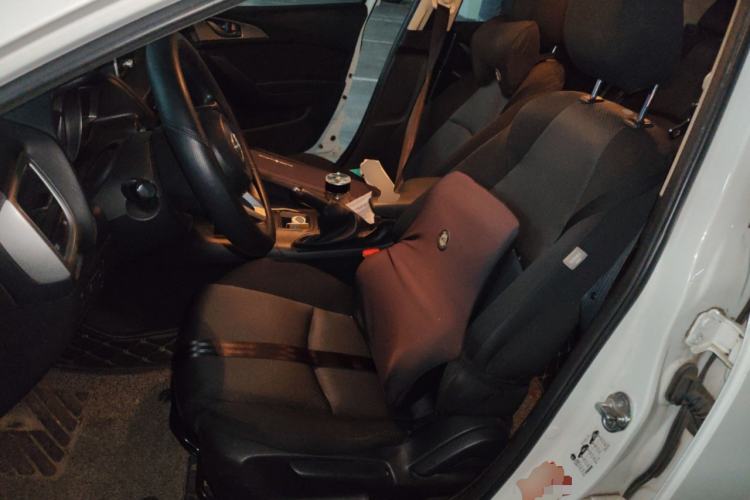 Used Mazda 3 Axela 2017 Sedan 1.5L Automatic Comfort Model Emission Standard China V
