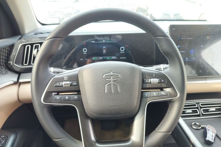 Used BYD Song Pro New Energy 2025 Second-Generation DM-i 115KM Overachiever Trim Steering Wheel