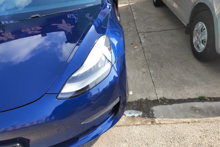 Used Tesla Model 3 2019 Long-Range Rear-Wheel-Drive Version
