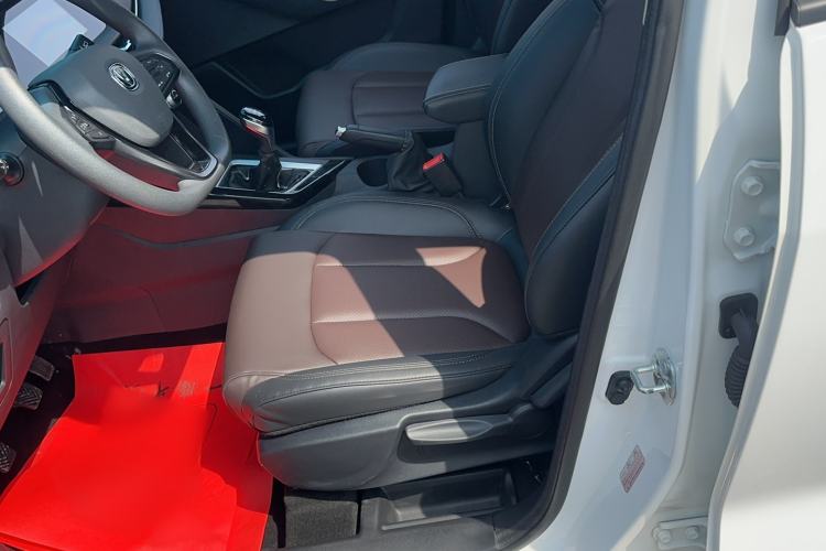 Used CHANGAN CS15 2019 1.5L Manual Entry-Level Version China VI Standard