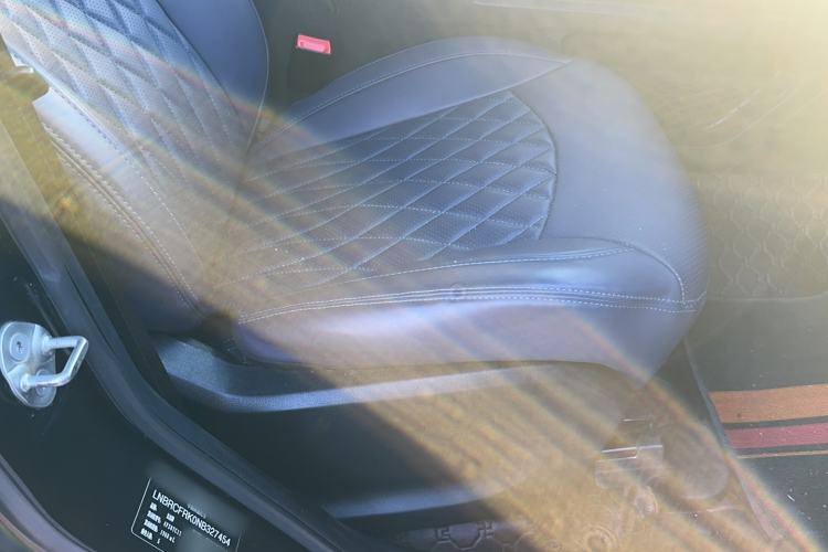 Used BAIC Off-Road BJ40 2023 2.0D Automatic Four-Wheel Drive Blade Hero Edition Pioneer Type
