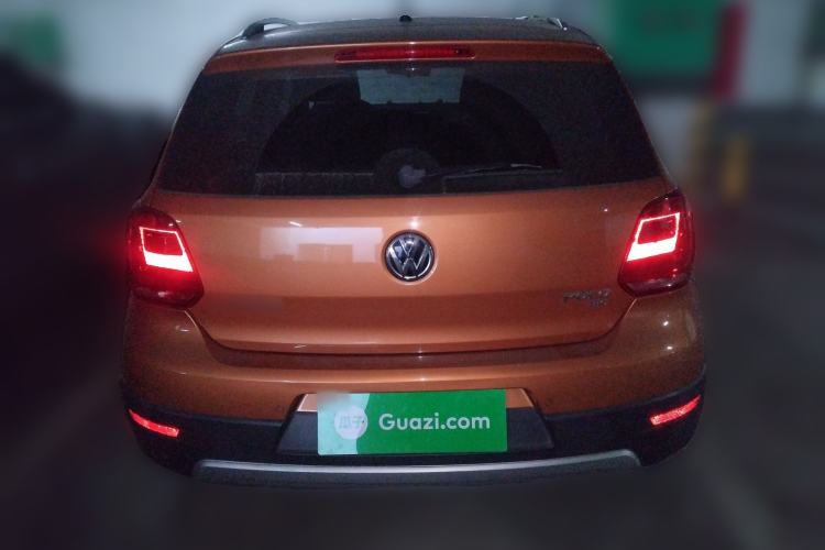 Used Volkswagen Polo 2016 1.6L Cross Polo Automatic
