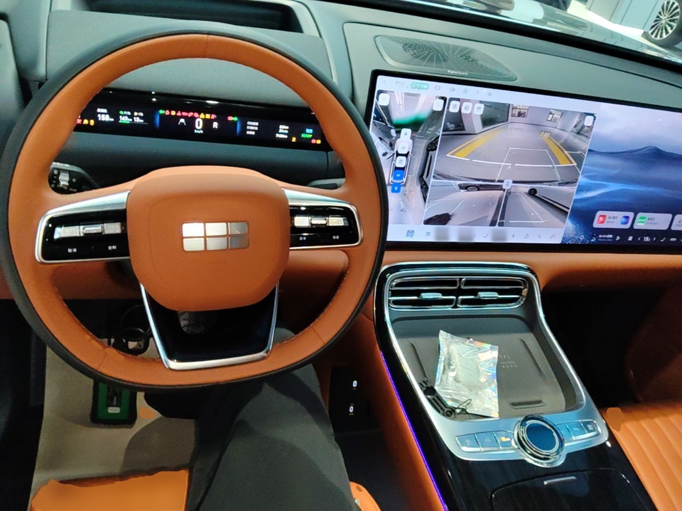 Geely Galaxy M9 2025 Model 210km Four-Wheel-Drive Leading Edition — снимка 17