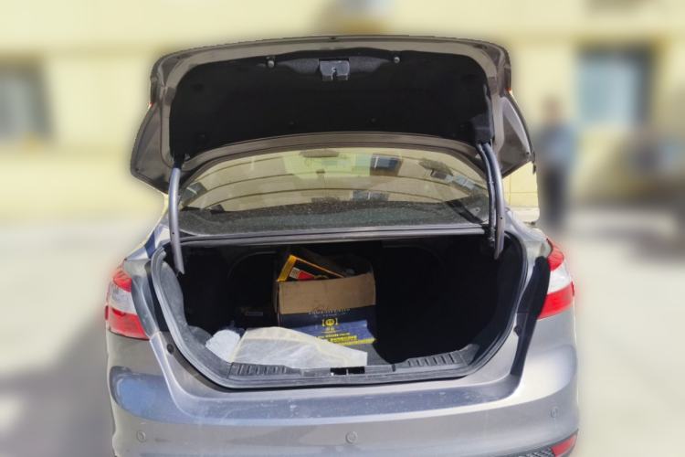 Used Ford Focus 2012 Sedan 1.6L Automatic Fashion Edition