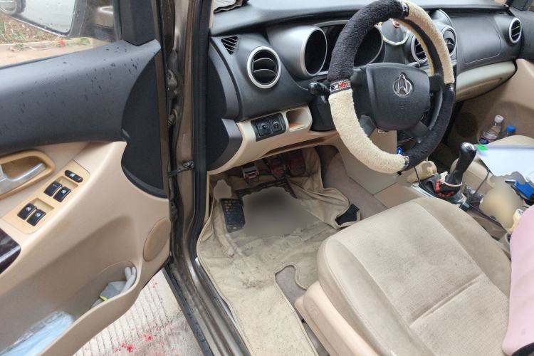 Used CHANGAN KAICHENG Ounuo S 2014 1.5L Elite Model Driver Seat