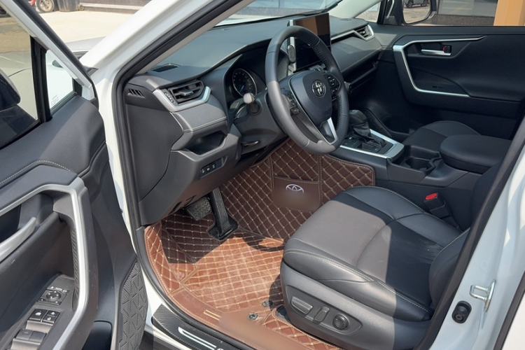 Used Toyota Wildlander 2022 Dual-Engine 2.5L E-CVT Two-Wheel Drive Luxury PLUS Edition
