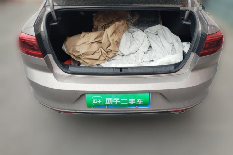 Used Volkswagen Magotan 2020 330TSI DSG Leading Model Trunk