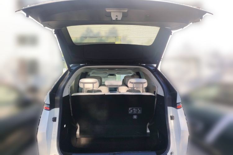 Used XPeng X9 2024 640 All-Wheel Drive High-Performance Max
