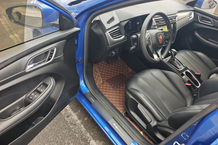 Used Roewe i5 2020 1.5L Automatic 4G Connect Luxury Flagship Edition
